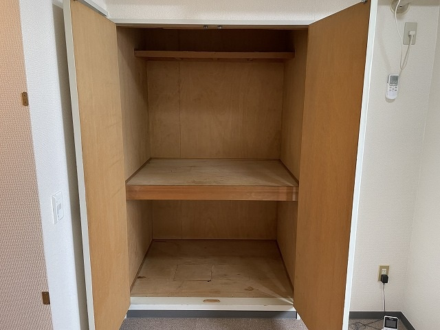 宇品丸八ビルの収納