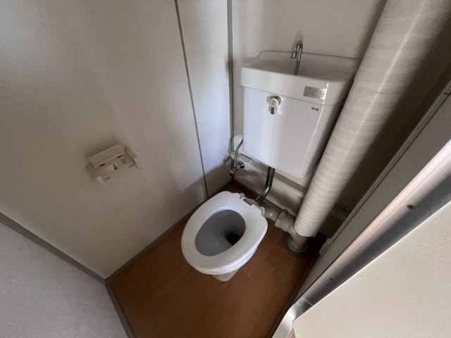伊川谷（３） 4号棟のトイレ