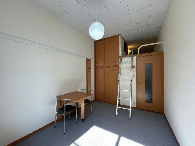 レオパレスＭＫの寝室