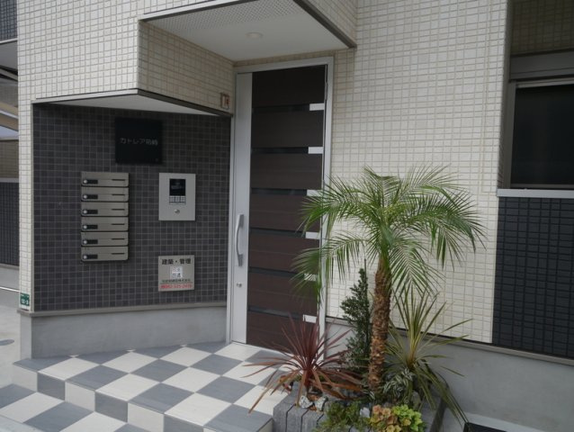 カトレア箱崎　箱崎小学校区のエントランス|カトレア箱崎