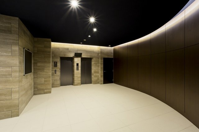 サヴォイコートオブアームズ　6階のロビー