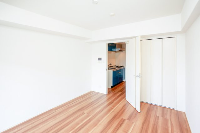 サヴォイコートオブアームズ　6階の居間・リビング|別号室です。現状優先になります。