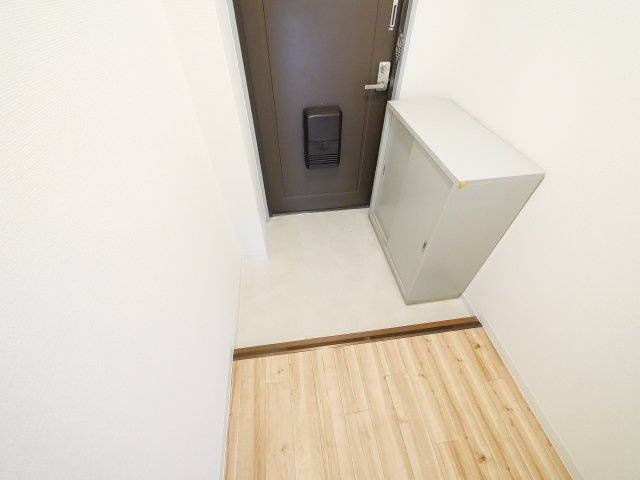 インナミマンションの玄関|シンプルで使いやすい玄関です
