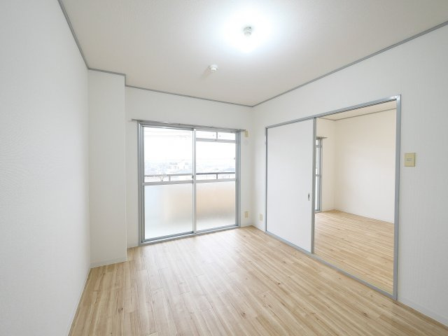 インナミマンションの洋室|キッチンです