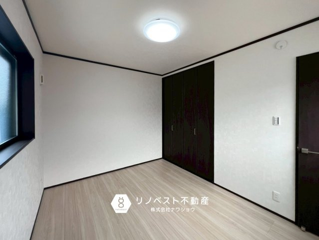 東大阪市花園東町2丁目の洋室|約6.0帖の洋室はシンプルな長方形で家具のレイアウトがしやすいです♪