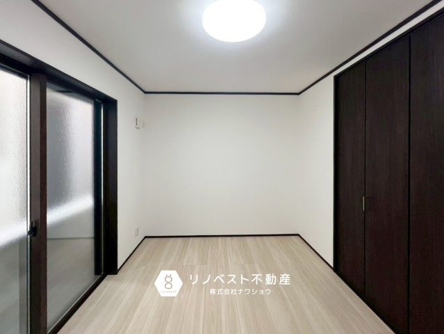 東大阪市花園東町2丁目の洋室|クローゼット付き◎収納家具を減らせてお部屋を広くお使いいただけます♪