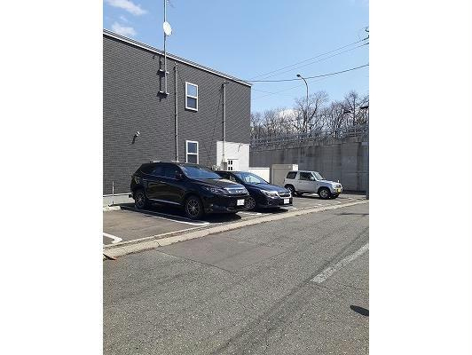 アクアの駐車場