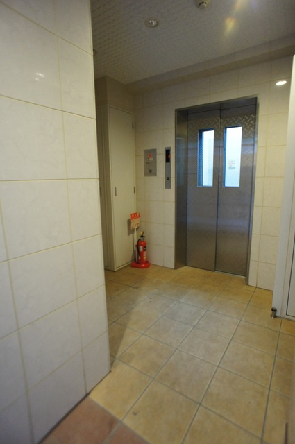 アヴニール北綾瀬のロビー