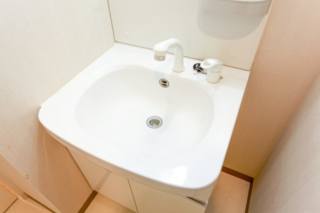 ザ・クォータニティ バイ サヴォイ　4階の独立洗面台|別号室のものになります。現状優先。