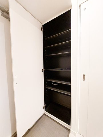 ザ・クォータニティ バイ サヴォイ　4階の収納|別号室のものになります。現状優先。