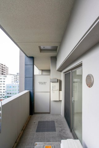 ザ・クォータニティ バイ サヴォイ　4階のバルコニー|別号室のものになります。現状優先。