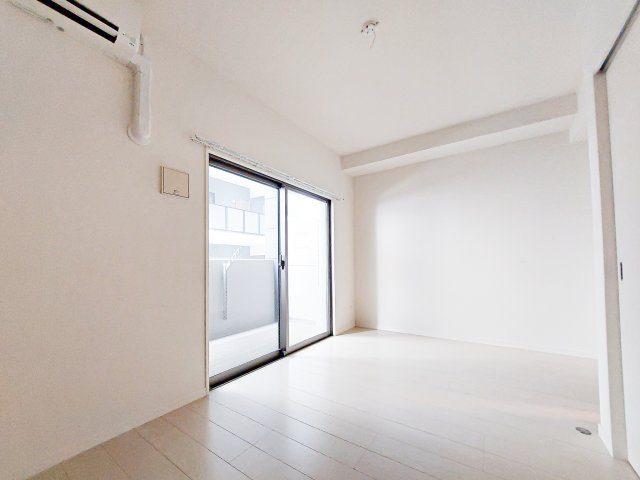 ザ・クォータニティ バイ サヴォイ　4階の居間・リビング|別号室のものになります。現状優先。