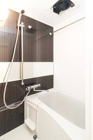 サヴォイラクアティック　8階の浴室|現状優先になります。