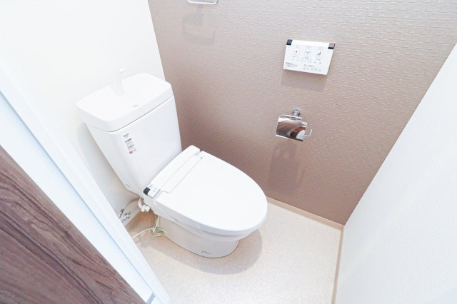 サヴォイラクアティック　8階のトイレ|現状優先になります。