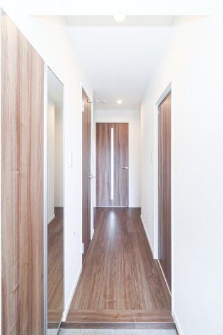 サヴォイラクアティック　8階の玄関|現状優先になります。