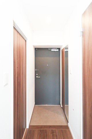 サヴォイラクアティック　8階の玄関|現状優先になります。