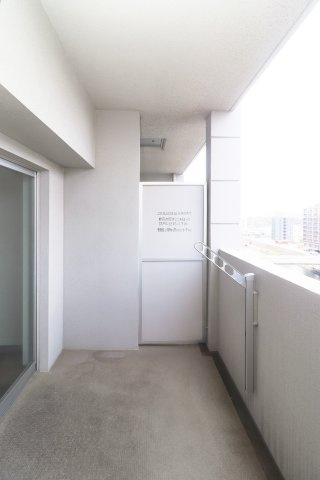 サヴォイラクアティック　8階のバルコニー|現状優先になります。