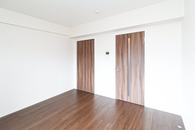 サヴォイラクアティック　8階の居間・リビング|現状優先になります。