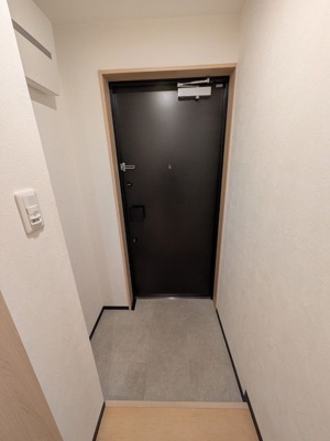 【玄関】 | ワンズレジデンス亀戸 | 明るい玄関です