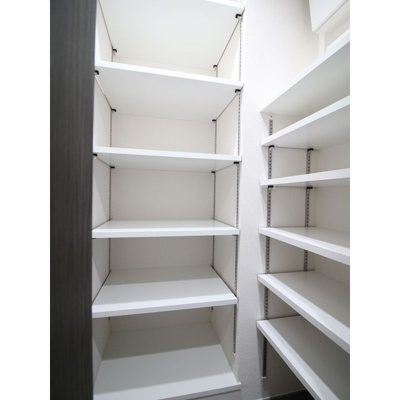 【収納】 | プレール・ドゥーク亀戸Ⅵ | 収納のためのスペースです