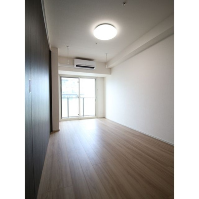 【洋室】 | プレール・ドゥーク亀戸Ⅵ | 広々とした洋室です