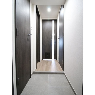 【玄関】 | プレール・ドゥーク亀戸Ⅵ | 収納もある玄関です