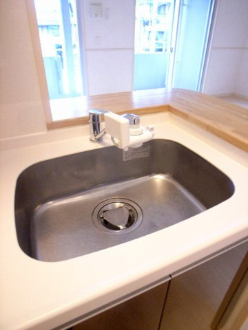 サヴォイフェアリーパーク　7階のキッチン|別号室のものです。現状優先になります。