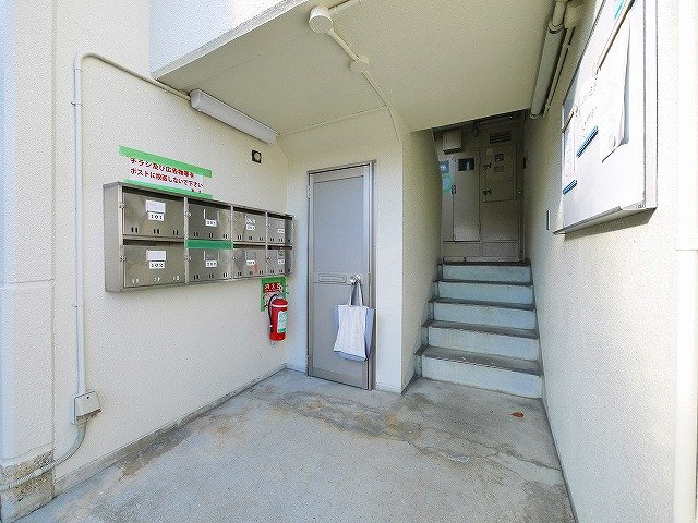 コーポレート筒井のエントランス|マンション入り口付近