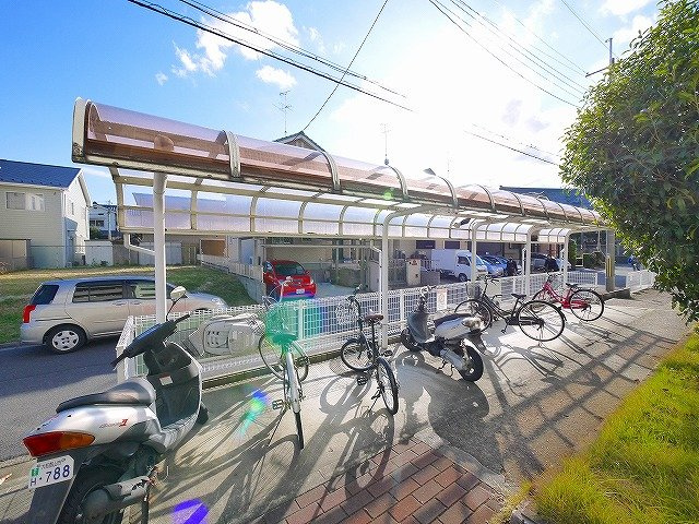 コーポレート筒井のその他共用部分|自転車置き場