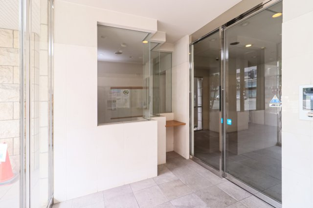 サヴォイエクセルシオール　9階のエントランス