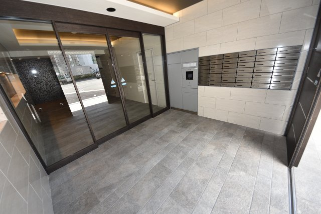 ララプレイス大阪ドームシティフトゥーロのエントランス|建物の内部です