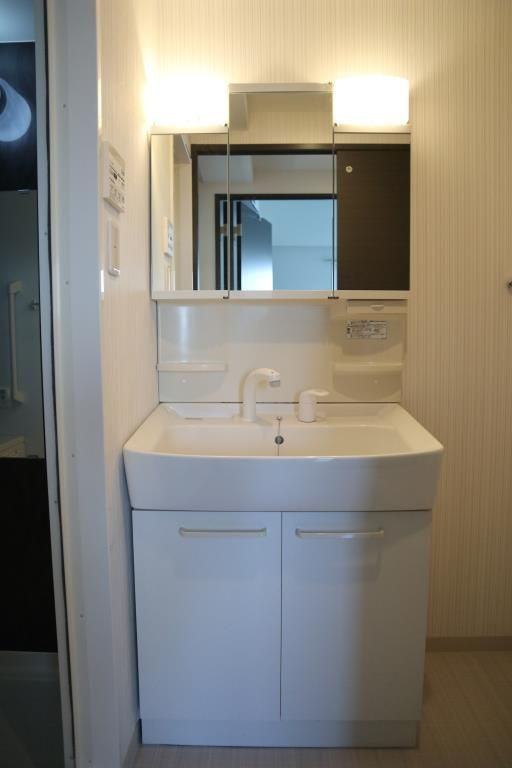 アルコバレーノの独立洗面台