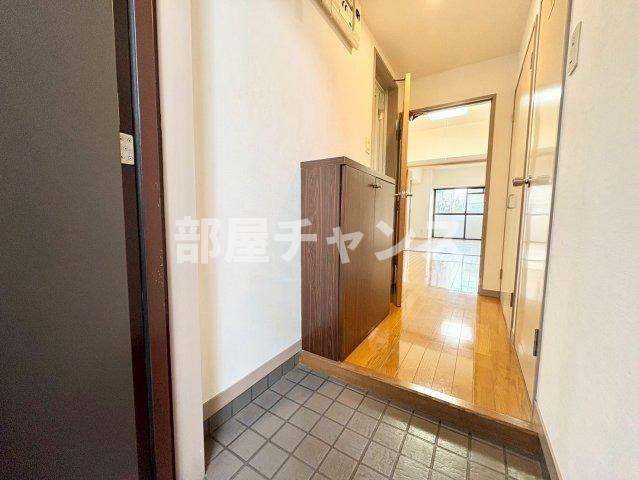 音羽壱番館金山の玄関