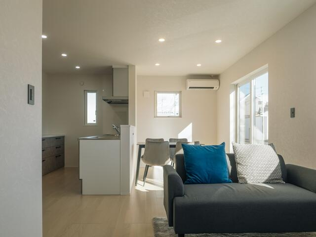 阿南市領家町室ノ内新築の居間・リビング