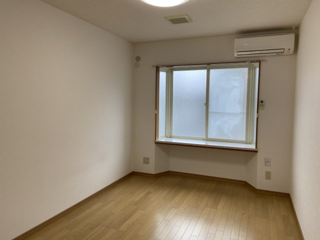御所野ハイツCの洋室|※同じタイプの間取です。実際の色や建具は異なります。