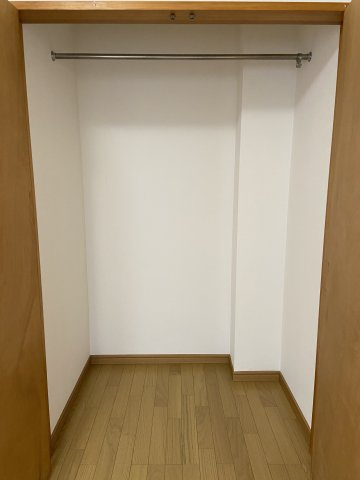 御所野ハイツCの収納|※同じタイプの間取です。実際の色や建具は異なります。