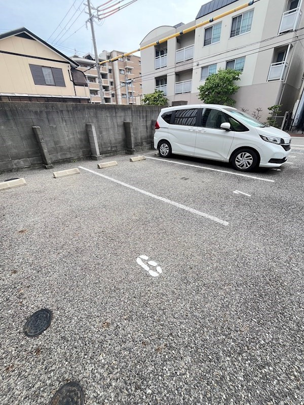 セリージャ　デ　トーアの駐車場