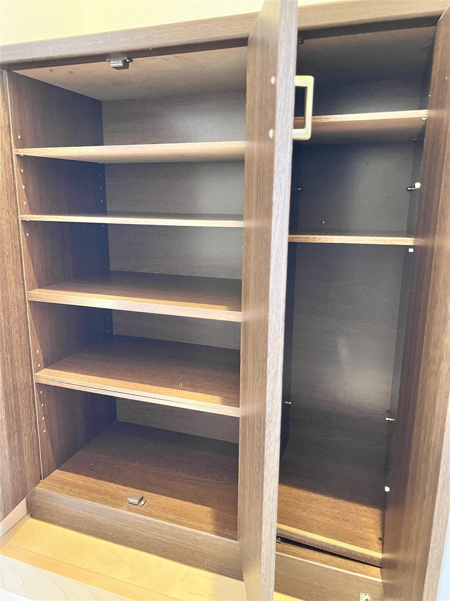 御所野ハイツCの収納|※同じタイプの設備です。実際の色や建具は異なります。