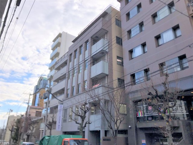 大阪市中央区上町１丁目の店舗事務所の外観