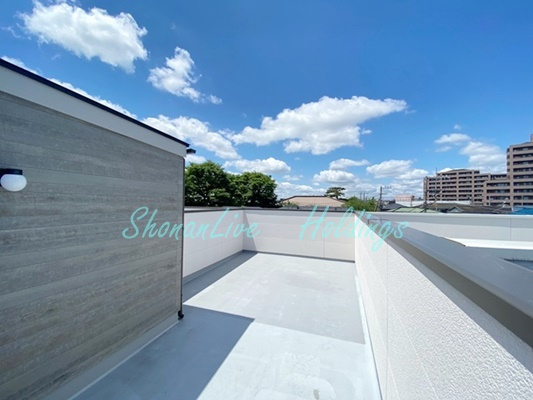 ディーズライフ元町のバルコニー