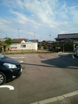 【駐車場】 | マンテーレ | 駐車スペースもあります