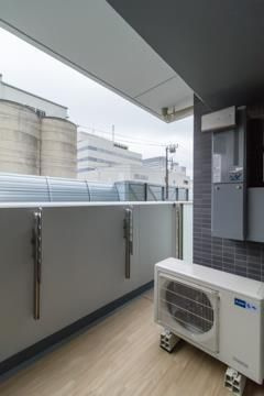 【バルコニー】 | プレノ清澄庭園 | 開放的で明るい空間を演出してくれるバルコニーです