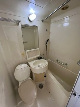 ニューステイトメナーの浴室|※全て別号室のお写真。内装等参考にしてください。