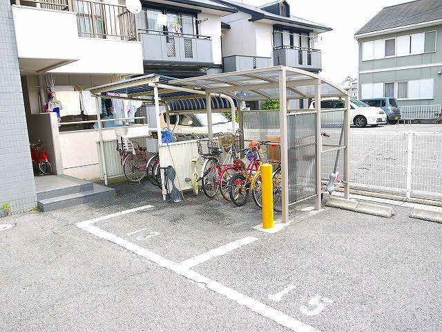ボヌールＡの浴室|落ち着いた空間のお風呂です