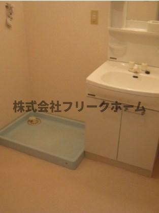 武蔵野市吉祥寺本町４丁目の賃貸マンションの洗面所