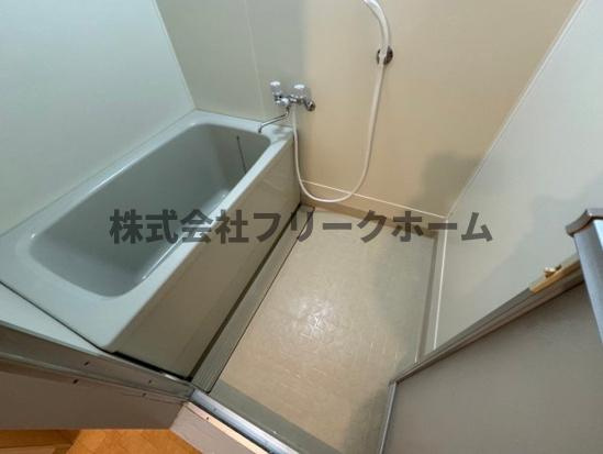 武蔵野市吉祥寺本町４丁目の賃貸マンションの浴室