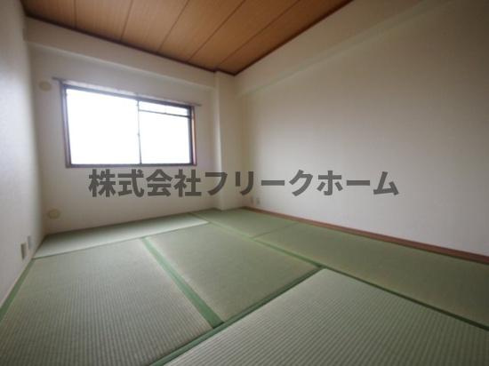 武蔵野市吉祥寺本町４丁目の賃貸マンションの寝室