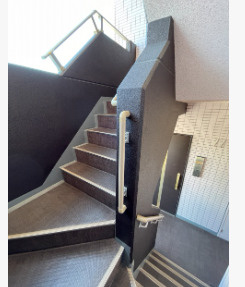 スカイコート本郷東大前弐番館のその他共用部分|共用階段