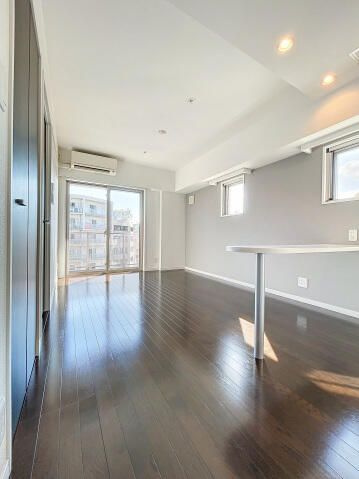 スカイコート本郷東大前弐番館の居間・リビング