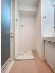 スカイコート本郷東大前弐番館の設備|洗濯機置場